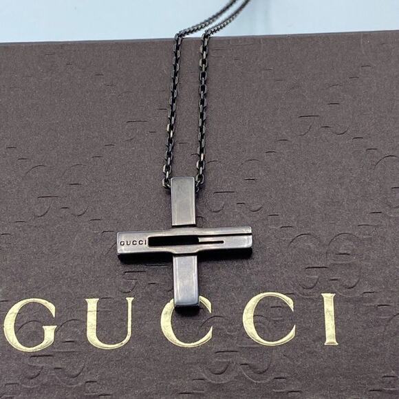 Authentic Gucci Cross Pendant Necklace 20" - Picture 1 of 6